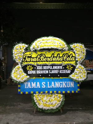 Papan Bunga Duka di Warnasari